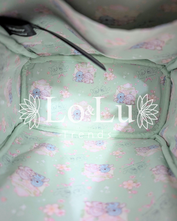 2026/02/1000323635.png Mochila aperlada con flores Angel y Stitch Loungefly
